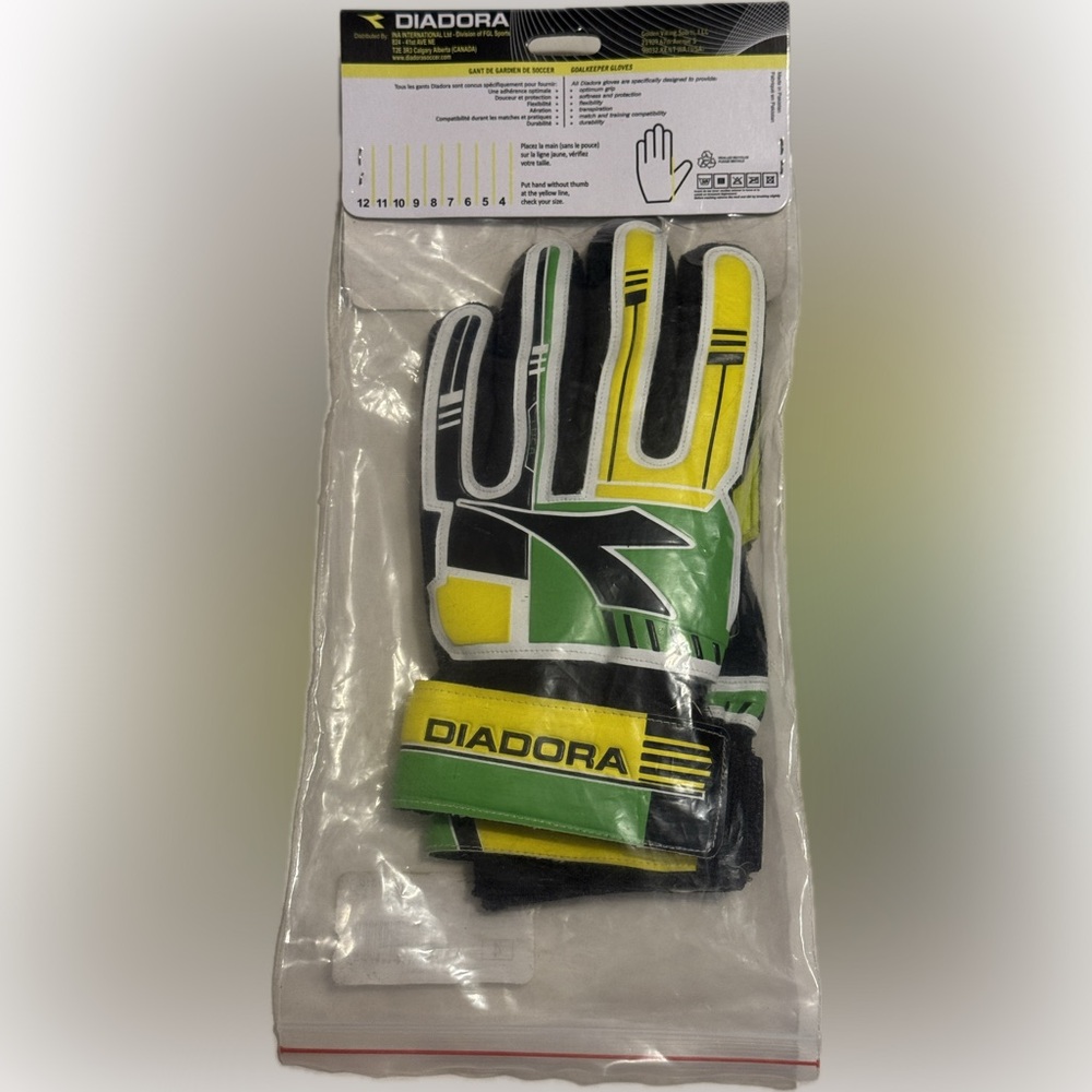 Diadora Green and Yellow Kids Gloves Sports Gloves